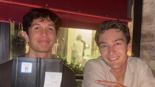 アレックス・アルボンが“友情ディナー”で話題沸騰！ジョージ・ラッセルとのモナコの一幕が大反響「ガチで払ってる！」