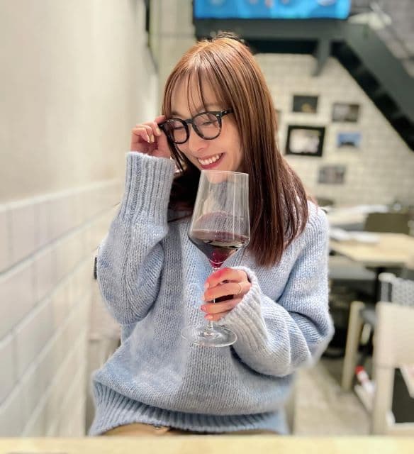 元SKE48・須田亜香里、メガネをかけたリラックスショットを公開し新年のスタートを綴る！