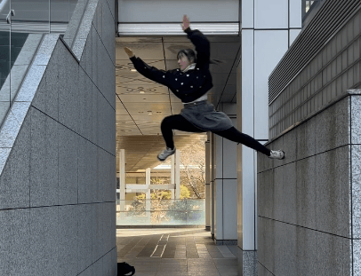 「すごい、リアルマリオだ！」将来有望の壁ガール美少女、本領発揮の壁ジャンプに大反響！「映画で見たことあるようなシーンだ」