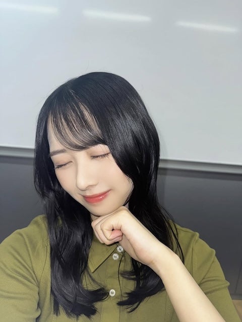 日向坂46・上村ひなの、ファンへの感謝綴る！ドアップ写真が可愛すぎると話題