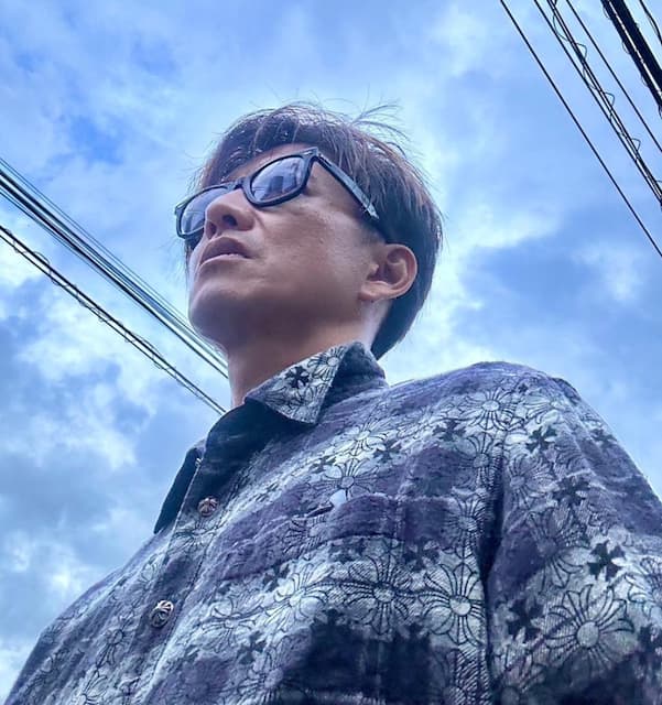 木村拓哉が最新ショット公開　「ハロウィンが近づいてきて街行く人たちの中にも色々なカラー」