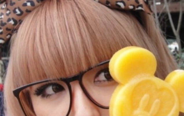 若槻千夏が15年前のiPhoneを充電したら毎日ハロウィンな写真が見つかる！？