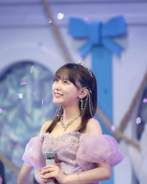 48グループの人気メンバーがついに卒業コンサートを開催 指原莉乃、矢吹奈子などの豪華ゲストも登場