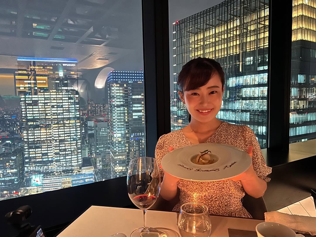 甲斐彩加が32歳の誕生日を迎える「引き続きよろしくお願いします」