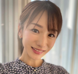 堂真理子アナ、安定の美しさ！番組衣装コーデにファンから絶賛の声！！