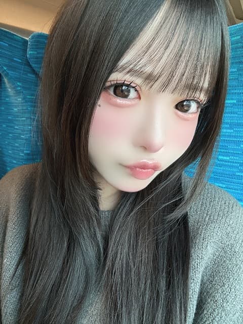 「お姉さん感増し増しで好き」人気アイドルの”オフ”な姿にファンから好きの嵐！