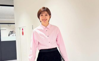 「可愛さが爆発してる！」潮田玲子、レース付きパンツ姿の衣装ショットに称賛の声続々