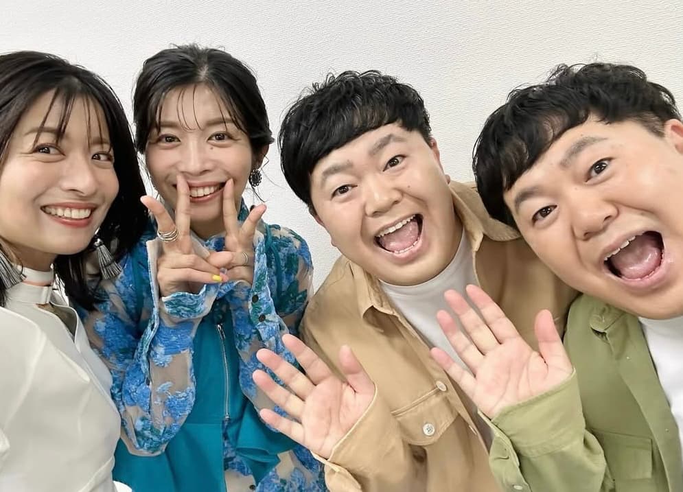 「双子力が増していた！」三倉茉奈・佳奈＆  ザ・たっち、W双子ショットに反響！