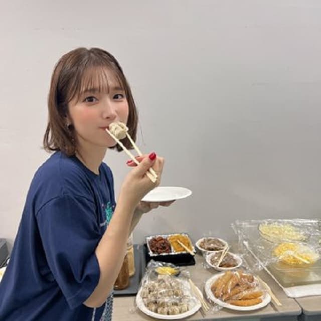 「へへ」声優 内田真礼がライブ終わりにあのケータリングに直行！ファン「可愛すぎん？」