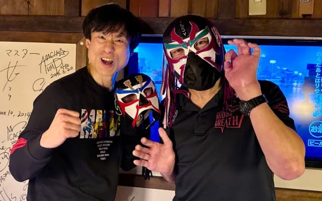 なだぎ武、憧れのザ・グレート・サスケと会い「ドキドキの夜やったー」と感激！