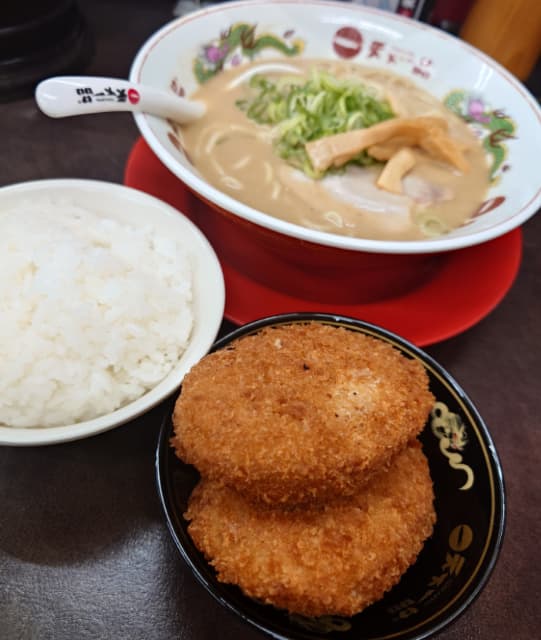 元放送作家の鈴木おさむ、天下一品のラーメンを食べて「何だこの罪悪感。。。」とつぶやく