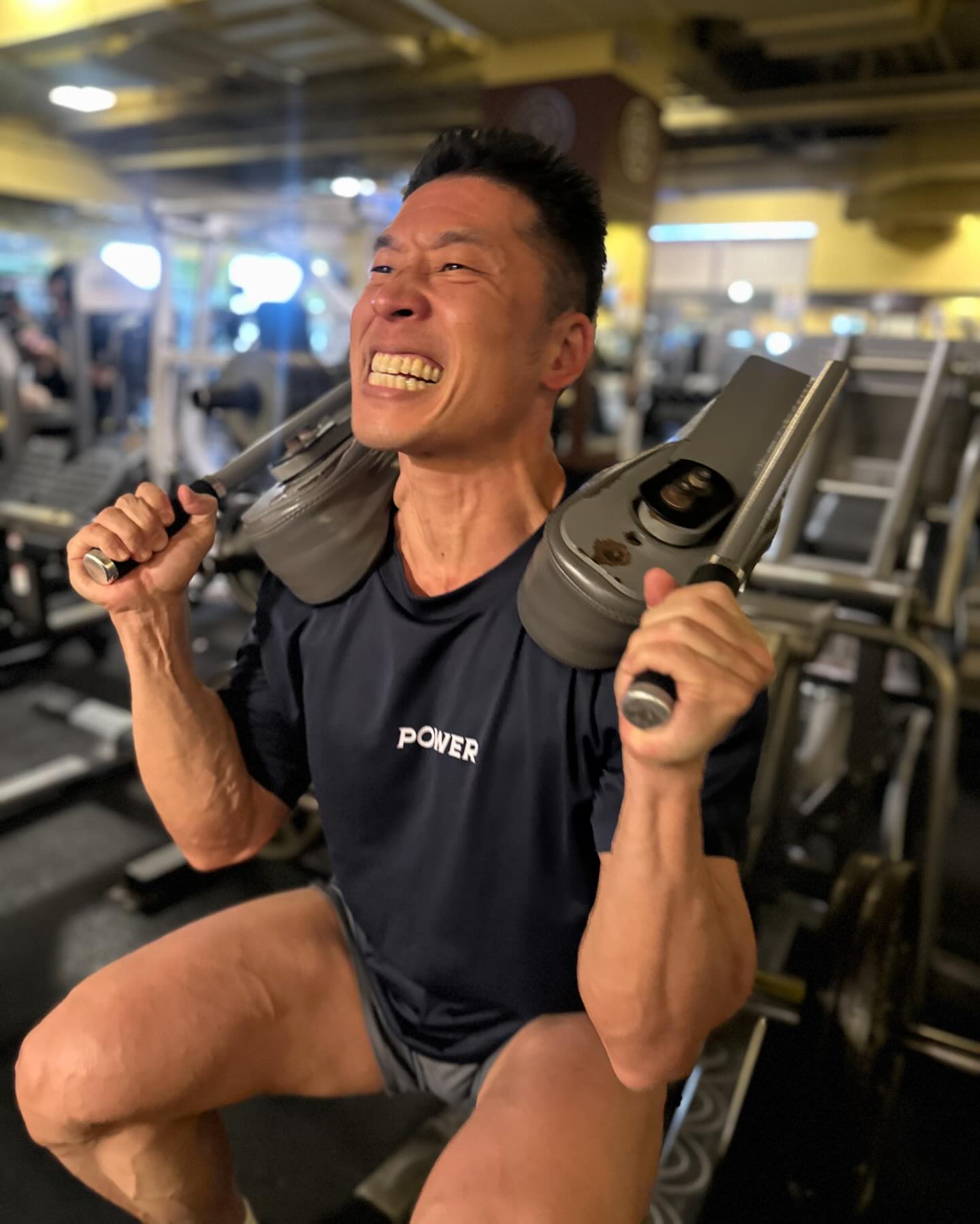 なかやまきんに君が久しぶりのゴールドジム「ナイスッ‼️パワー」