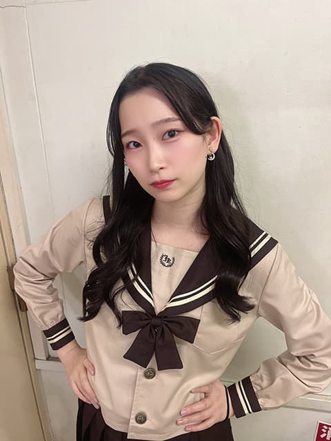 アイドル『flawless POP.』星野唯月がデコ出し＆セーラー服のオフショットを公開！