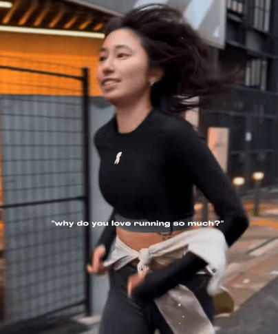 「かわいいな、こんちくしょー」元陸上選手の美女、女神スマイルを振りまく全力ランムービーを公開！美しすぎると反響続出