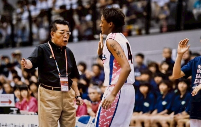 「帰ってきた時に先生がいないっていうのは寂しいなと。」"馬瓜エブリン妹"バスケ・馬瓜ステファニー、恩師お別れ会出席に心境綴る