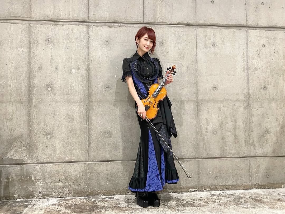 ヴァイオリニスト・Ayasaが“FGO Fes”での素敵衣装を公開！