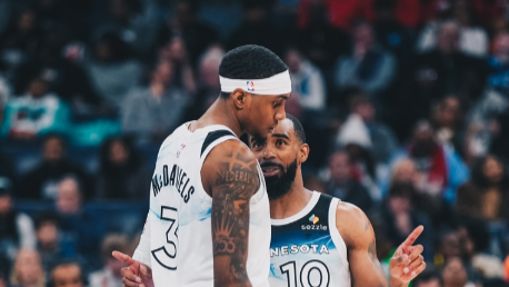 話題騒然！ティンバーウルブズが“真のリーダー”を称賛　ファンの間で引退説も浮上？