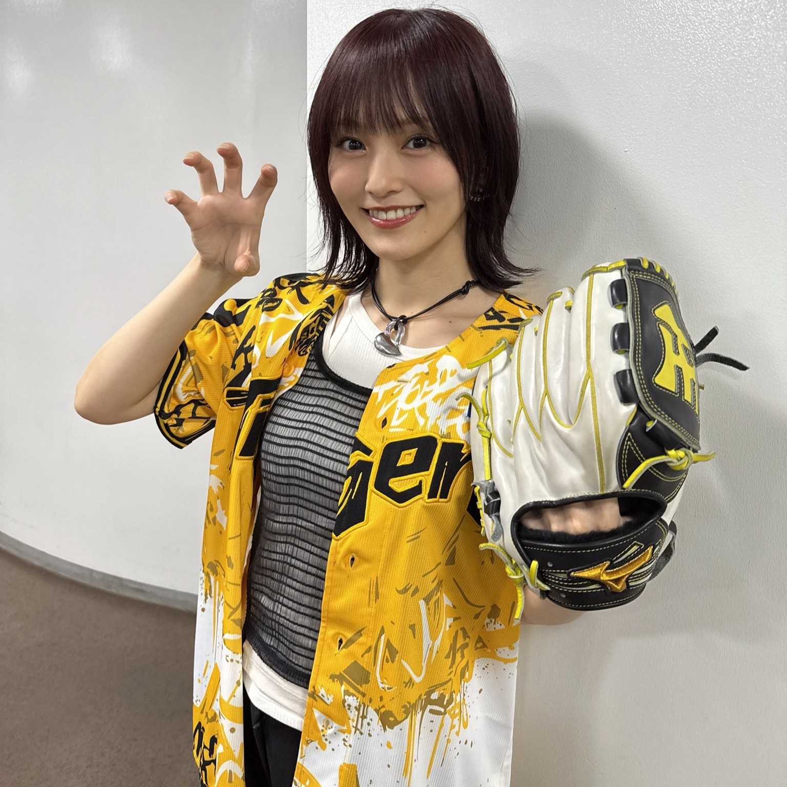 山本彩が阪神タイガースの始球式で「ノー〇ンでした」と告白し、ファン「待ってくれ、、、」