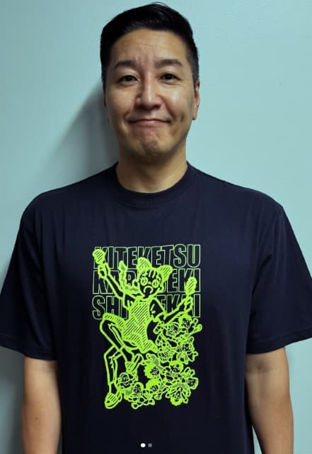 お笑い芸人 チョコプラ 長田庄平 Tシャツを着ている写真を公開！
