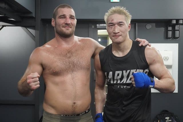 安保瑠輝也 来日中の元UFC王者とスパーリング！？