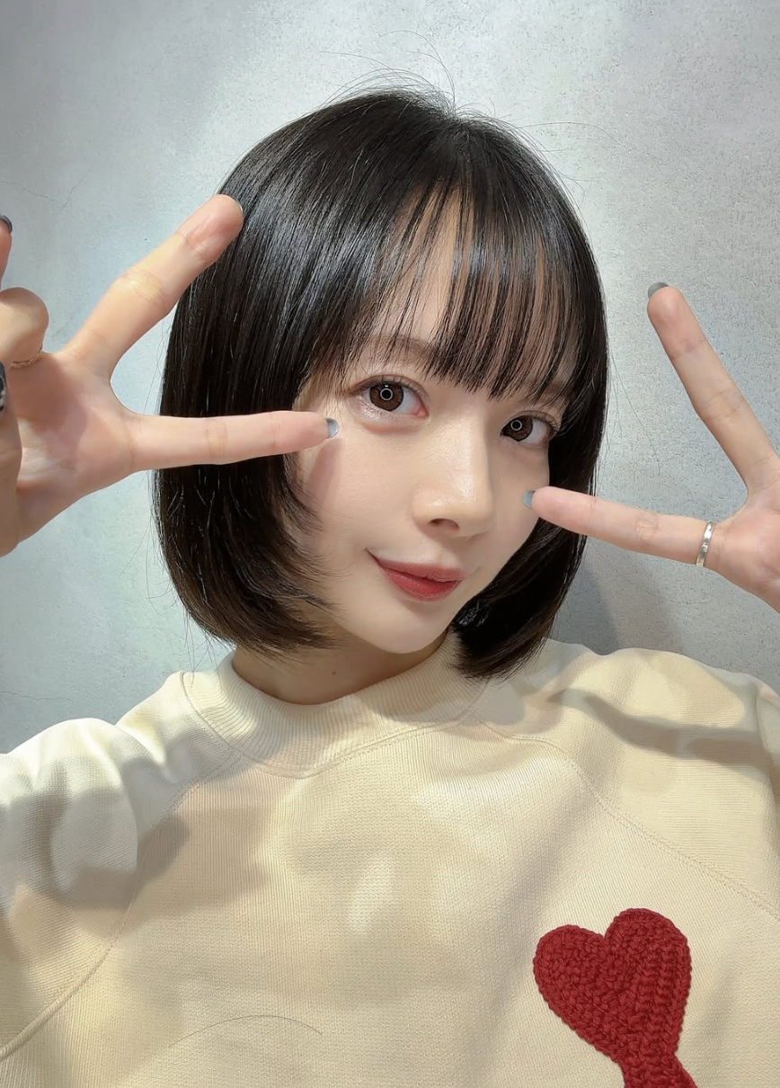 「ボブに戻りました」岡田紗佳、大胆イメチェン姿に反響続々