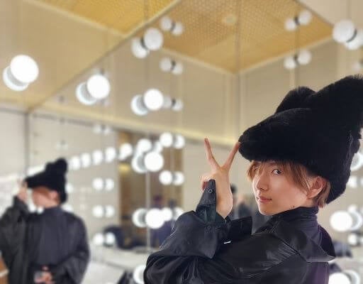 板垣李光人、ふわもこ帽子で魅せる誕生日モード