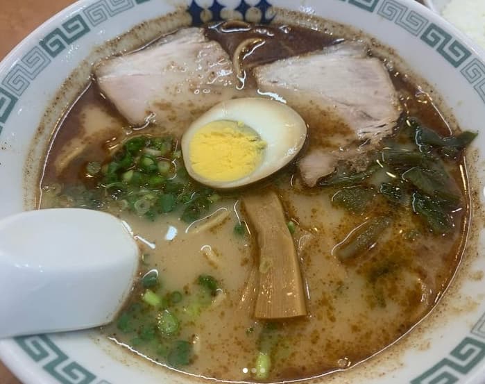 ミキ昂生　桂花ラーメン本店で熊本公演前のエネルギーチャージ！