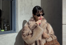 「ヴィンテージ風が可愛い！」大屋夏南、ヴィーガンファーのオフショット公開