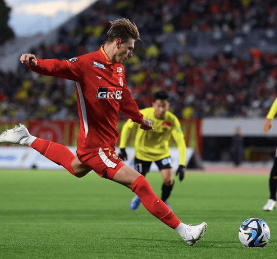 ユンカーが名古屋へ完全移籍🔥