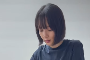 岡田紗佳、アレを磨く姿が超話題！「牌は綺麗にしなきゃね」