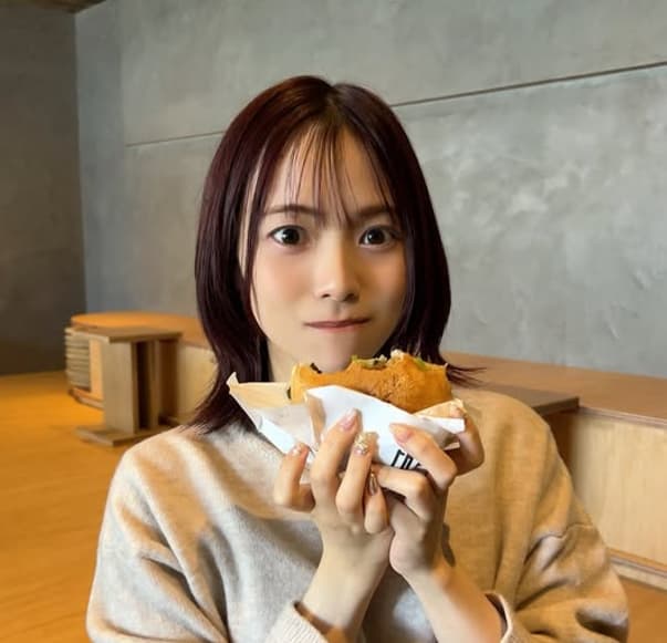 「愛萌にアーンして欲しい」元日向坂46・宮田愛萌、名古屋での思い出ご飯を可愛い表情とともに大公開！