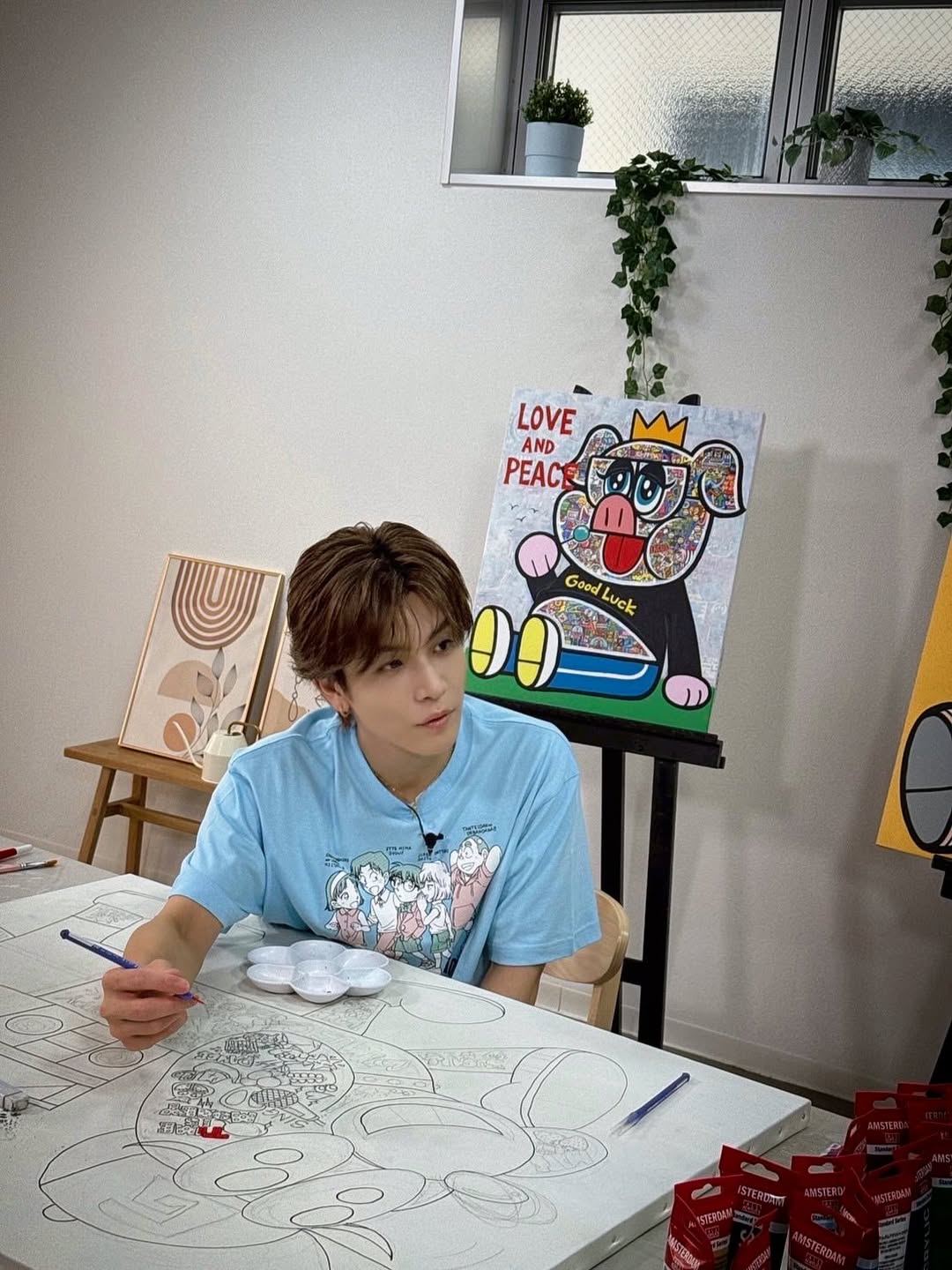 岩田剛典が“ライブアート&アートオークション”に向けて制作！