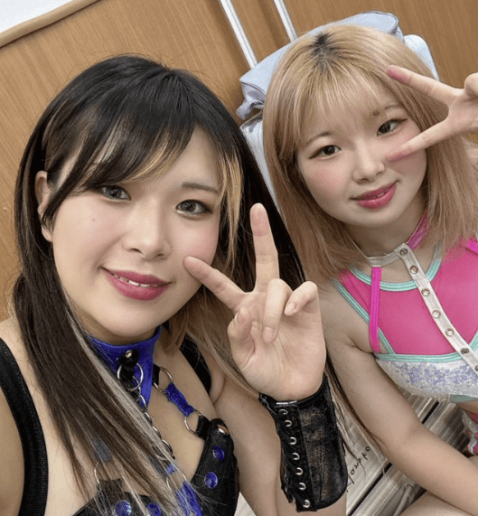 STARDOM【スターダム】 HANAKO、ファンとサイン会で交流！ウインクあいちで元気いっぱい