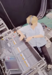 「オタクしてるの可愛すぎる」大人気アイドルの”オフすぎる”投稿が話題に