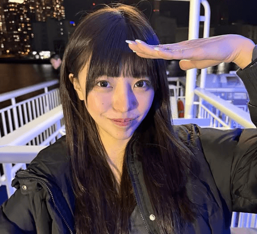 「ワンピース探しに行ってきます！」ユニーク系美女インフルエンサー、”船で出港？”旅立ちにファン盛大な見送り