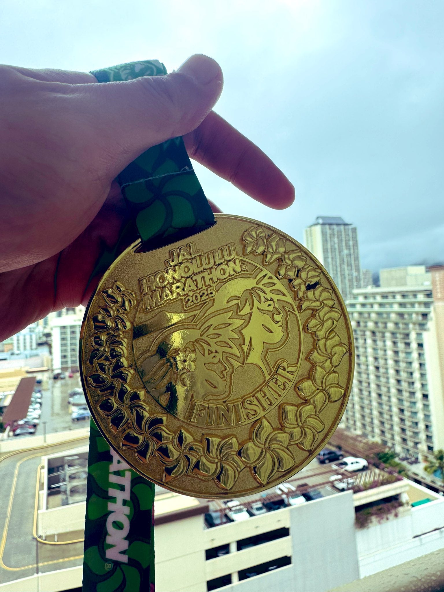 今年もお見事！狩野英孝が2年連続のホノルルマラソン完走を報告！