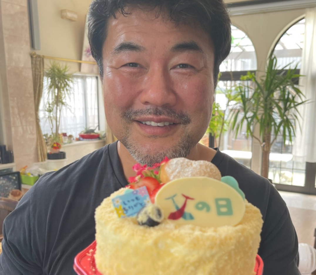 北斗晶さんの夫・佐々木健介さんが父の日に長男らからプレゼント🎂「家族愛に感激😭」