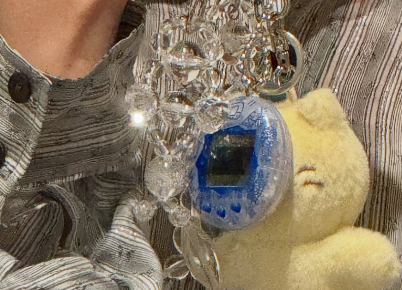 高橋愛が可愛さ全開！たまごっちキーホルダー投稿