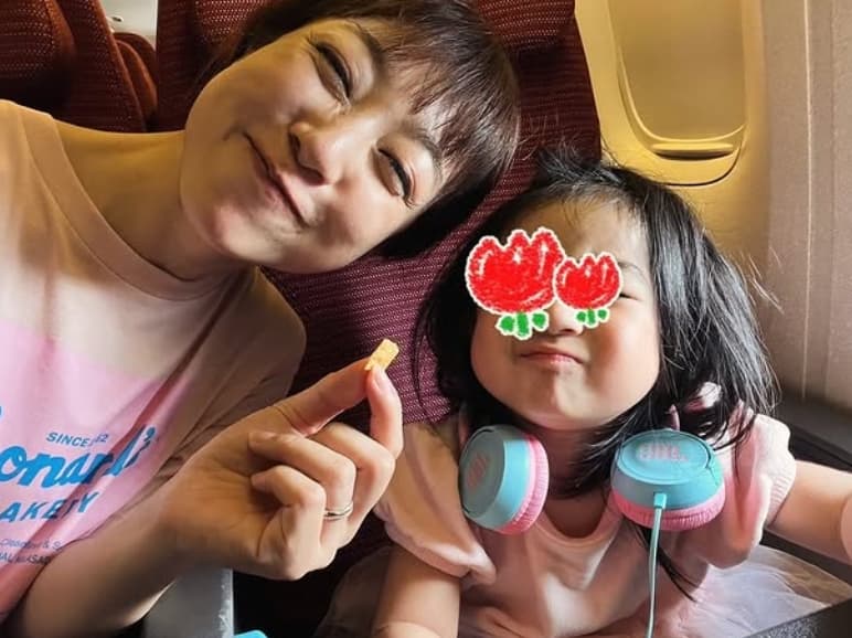 「似てる！」川田裕美が自分とそっくりな娘とのツーショット写真を公開！
