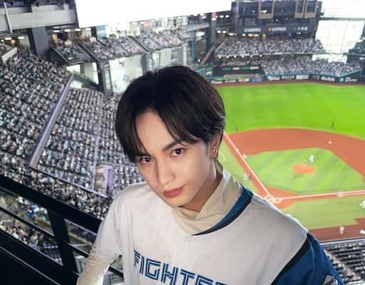 中島健人がファーストピッチ！カッコ良すぎる最新ショットを披露