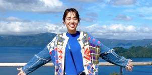 迫田さおり、東北旅の衣装を披露！「ニットのデザインが素敵！」と絶賛