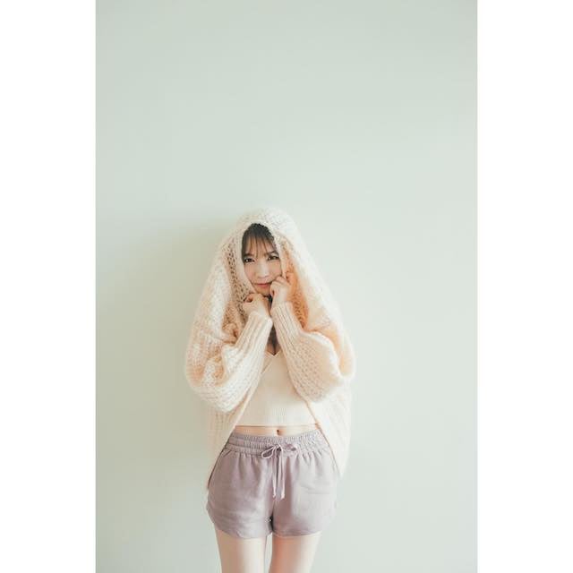 乃木坂46を卒業して1年の秋元真夏が想いを綴る