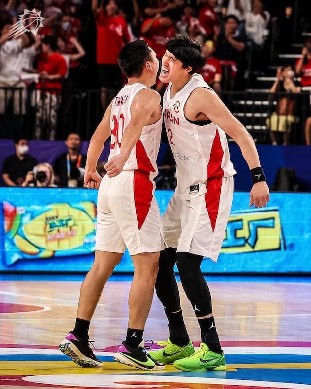 🏀バスケ日本代表の大金星にあのアカウントも反応!?