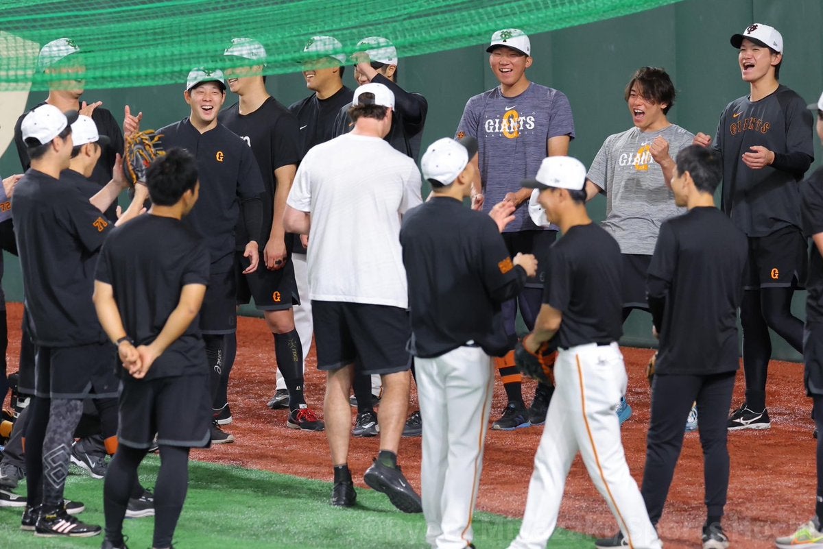 巨人・高梨雄平がファンに感謝のメッセージ💓✨来季構想外のチームメイトにも想いを綴る📝