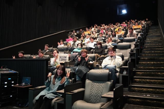 「本当にありがたい」miwaが映画館にサプライズ登場