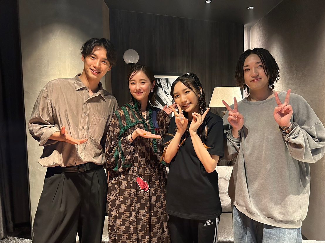 福士蒼汰　YOASOBIのライブで大興奮🔥「無敵のアイドル❗️」