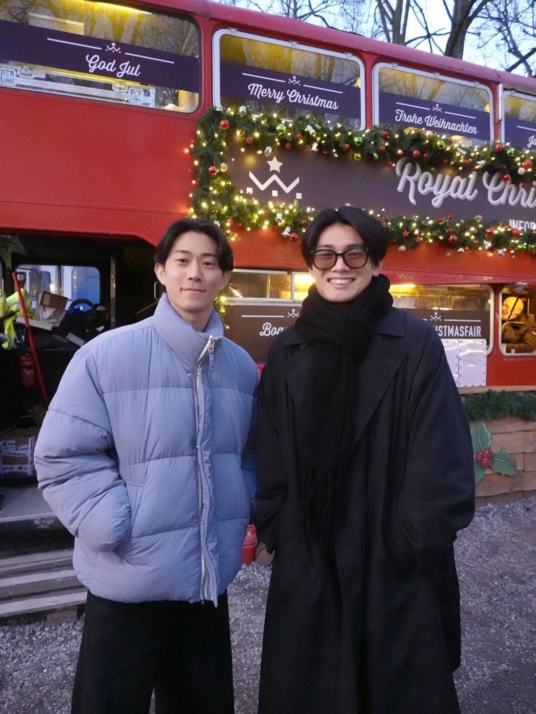 毎熊晟矢、クリスマスマーケットとディナーを満喫