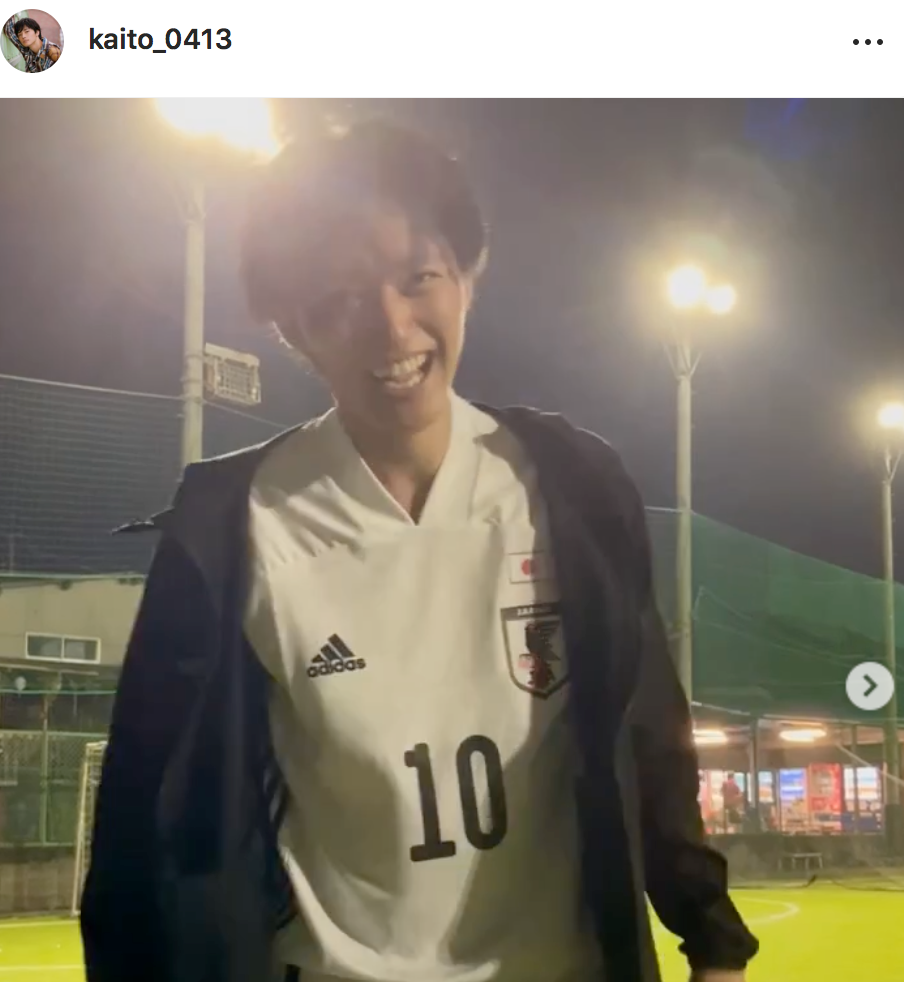 ミスチル桜井の息子❤️櫻井海音、日本代表🇯🇵エール動画✨に久保建英も反応⁉️