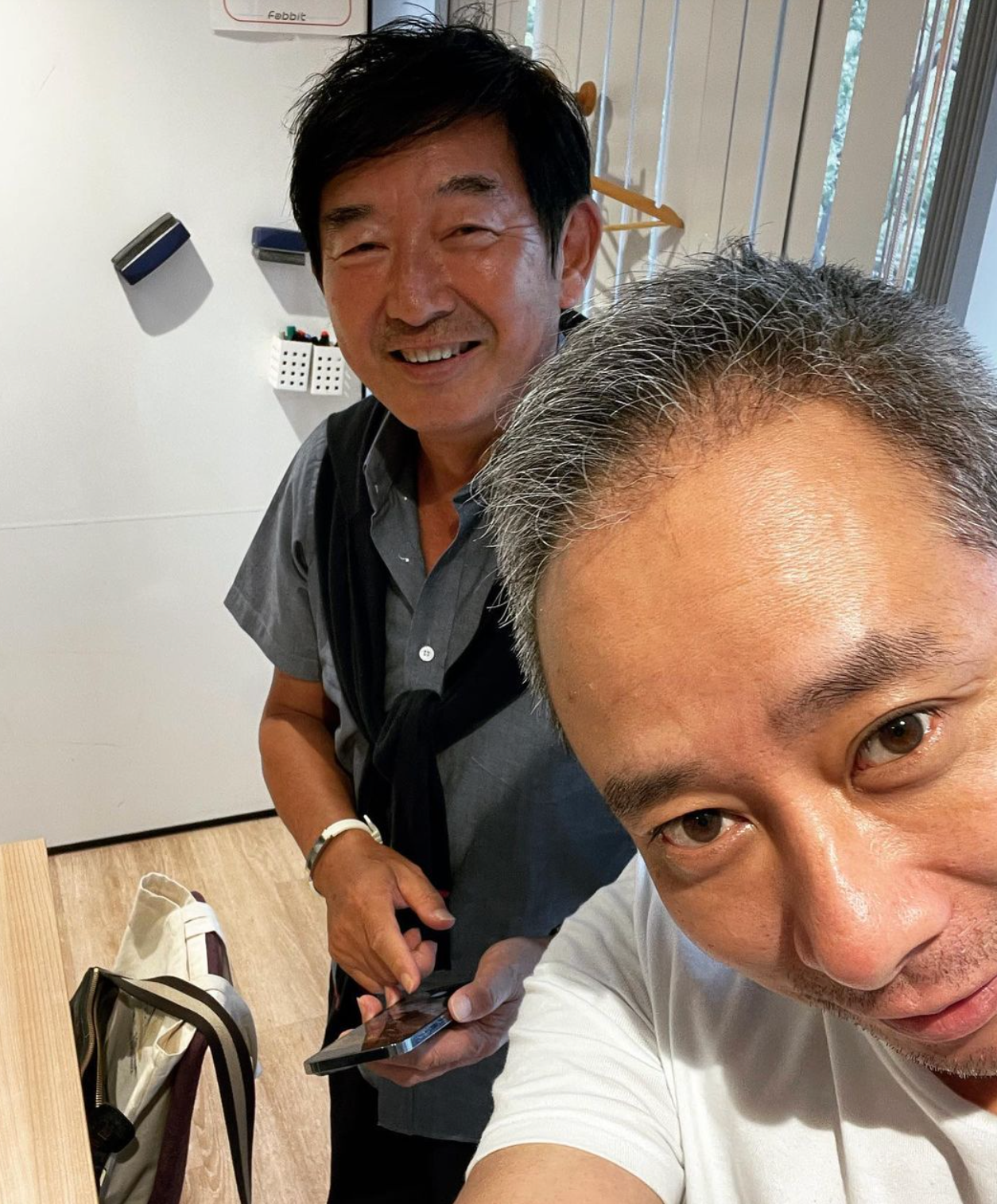 トルコで植毛⁉️いしだ壱成「中国🇨🇳大陸より無事帰還いたしました☺️」