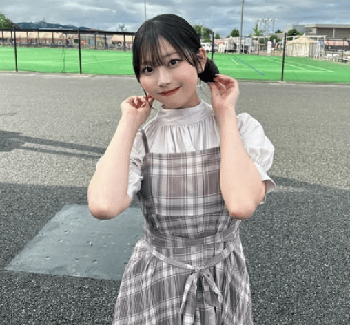 「ヘアスタイル可愛い」美女アナウンサー、INふれあい祭り！ツインお団子ヘア＆グルメショットが誉れ高いとファンメロメロ「可愛いすぎるて」